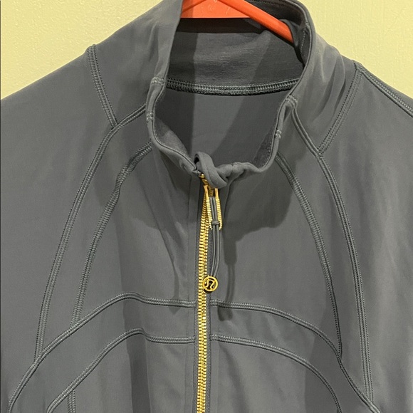 Lululemon define jacket *Nulu* in color shade/gold - Picture 2 of 16